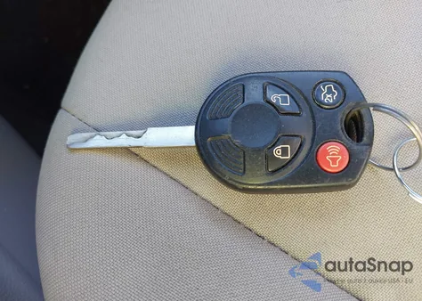 2016 Ford Focus Se z USA, uszkodzony, nr VIN 1FADP3F23GL406716